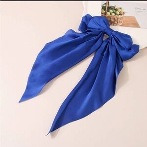 Simple Bow Spring Hairpin, Blue
